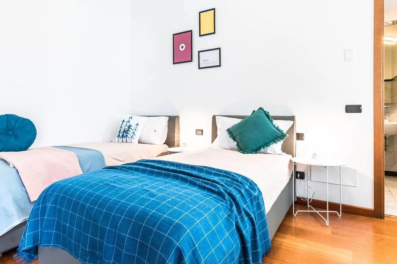 Ferienwohnung Hintown Duomo Via Baracchini Mailand Apartment